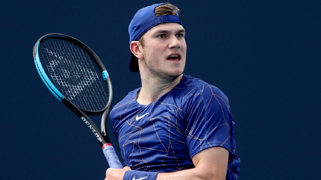 做出邀请的 做出邀请的